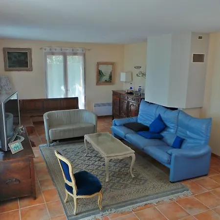 La Ramade 210 *