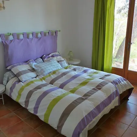 فيلة La Ramade 210 لي إيسامبر